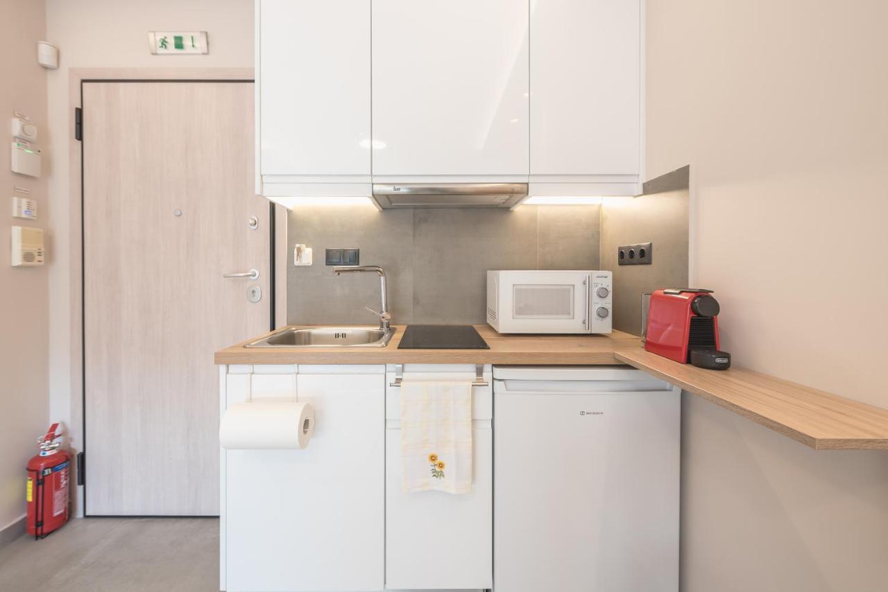 ✰Bright, Renovated, Spacious And Cosy Studio✰ أثينا المظهر الخارجي الصورة