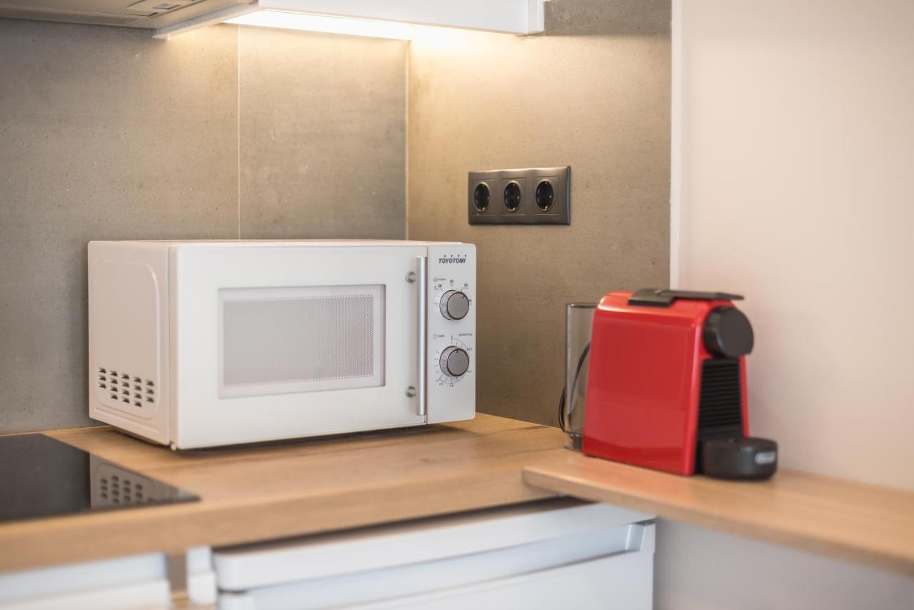 ✰Bright, Renovated, Spacious And Cosy Studio✰ أثينا المظهر الخارجي الصورة