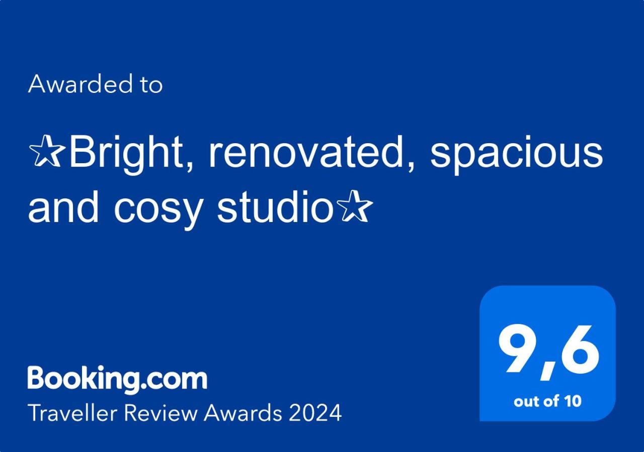 ✰Bright, Renovated, Spacious And Cosy Studio✰ أثينا المظهر الخارجي الصورة